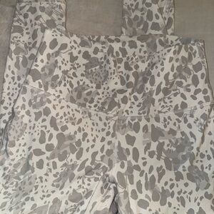 Lululemon Align High Rise leggings in 25”